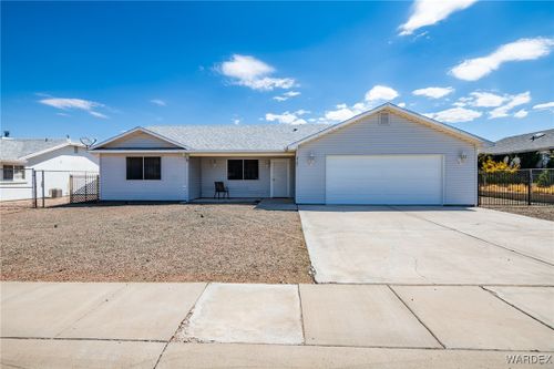 3328 N Apache St, Kingman, AZ, 86401-3808 | Card Image