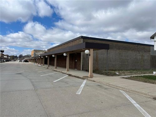 403 E Main St, Belmond, IA, 50421-1223 | Card Image