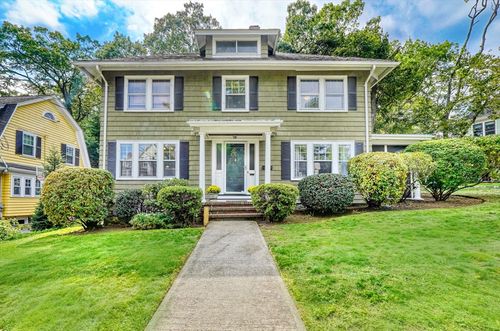 66 Richardson Rd, Melrose, MA, 02176-1222 | Card Image