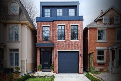 392 Quebec Ave, House other with 4 bedrooms, 5 bathrooms and 2 parking in Toronto ON | Image 1