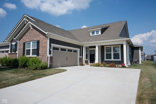 3089 Sharon Cir, Brownsburg, IN, 46112-5823 | Card Image