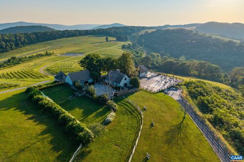 24981 Blue Ridge Pkwy, VESUVIUS, VA, 24483-2116 | Card Image