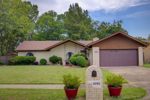 6105 S Irvington Ave, Tulsa, OK, 74136-2102 | Card Image