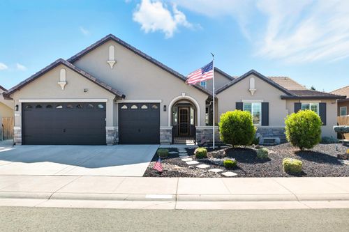 1058 Dimaggio Way, Galt, CA, 95632-3075 | Card Image
