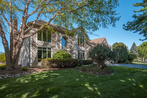 2241 Kings Ct, Geneva, IL, 60134-4331 | Card Image