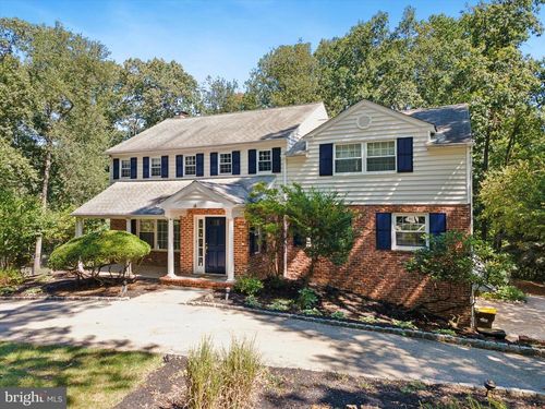 570 Fletcher Rd, WAYNE, PA, 19087-2227 | Card Image