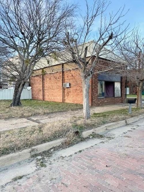 113 S Rusk St, Ranger, TX, 76470-2625 | Card Image