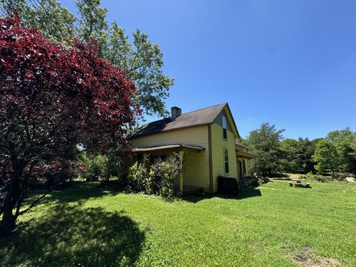 2342 Valley Creek Rd, Culleoka, TN, 38451-2194 | Card Image