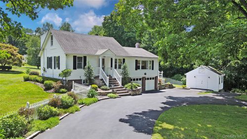 1625 Overhill St, Yorktown Heights, NY, 10598-5411 | Card Image