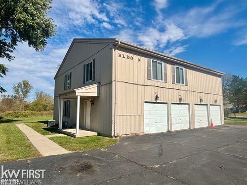 8317 Camelot Ct, Mount Morris, MI, 48458-8827 | Card Image