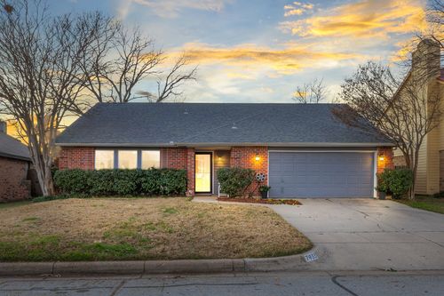 7933 Waterside Trl, Fort Worth, TX, 76137-1242 | Card Image