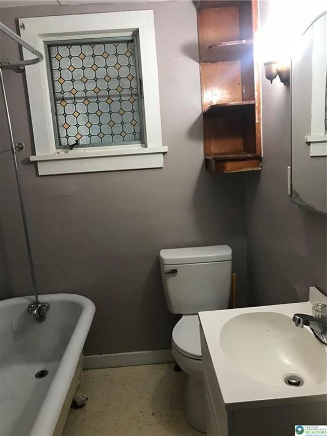 305 E Union St, Home with 0 bedrooms, 0 bathrooms and null parking in Tamaqua PA | Image 8