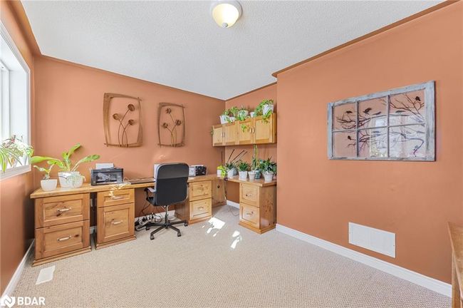 11 Maple Crt, House other with 3 bedrooms, 3 bathrooms and 8 parking in Coldwater ON | Image 23