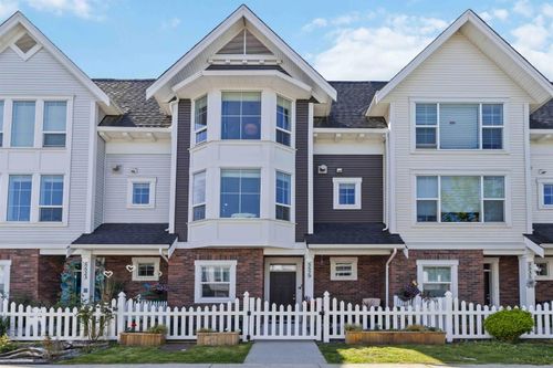 5529 Driftwood St, Chilliwack, BC, V2R6A3 | Card Image