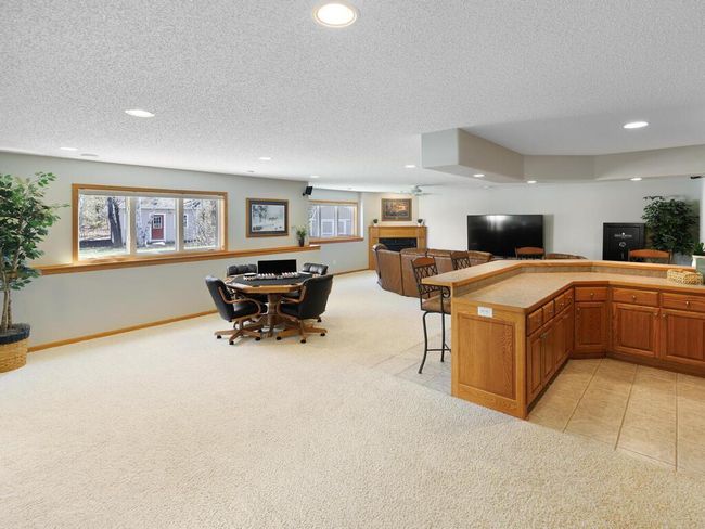 Lower Level Game Room Family Room Wet Bar - 25259 Galaxy Ave Wyoming MN 55092 USA-052-028-053-MLS_Size.jpg | Image 29