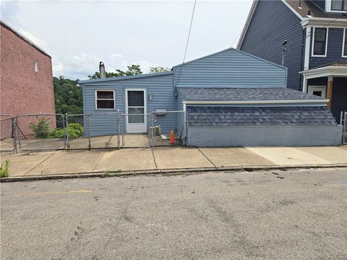 3639 Childs St, Oakland, PA, 15213-4503 | Card Image
