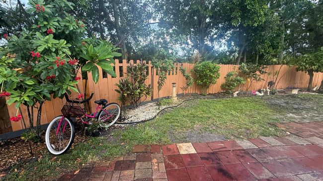 7289 Se Eagle Ave, House other with 3 bedrooms, 2 bathrooms and null parking in Hobe Sound FL | Image 27