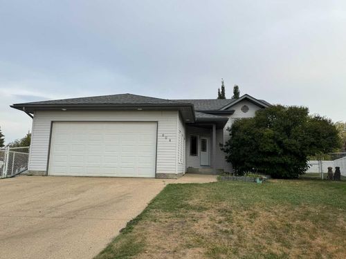 806 Cherry Crescent, Beaverlodge, AB, T0H0C0 | Card Image
