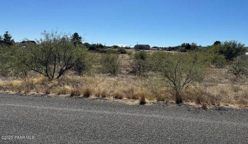 19859 E Prickly Pear Dr, Mayer, AZ, 86333-2138 | Card Image