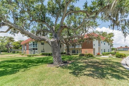 204-60 Woodland Dr, VERO BEACH, FL, 32962-3768 | Card Image