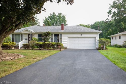 265 Richards Dr, Youngstown, OH, 44505-2132 | Card Image