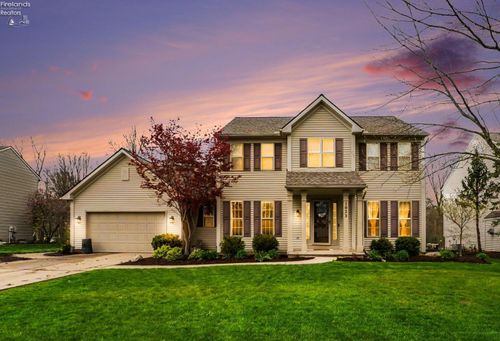 1023 Coopers Run, Amherst, OH, 44001-2630 | Card Image