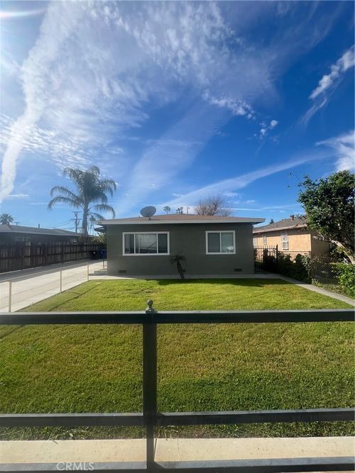 635 W 17th St, San Bernardino, CA, 92405-4213 | Card Image