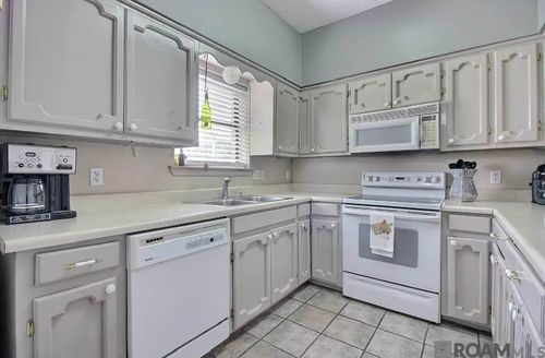 e-8024 Picardy Ave, Baton Rouge, LA, 70809-3537 | Card Image