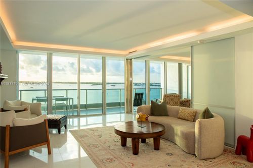 apt-1505-1331 Brickell Bay Dr, Miami, FL, 33131-3679 | Card Image