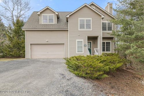 132 Laurel Ct, Tannersville, PA, 18372-8905 | Card Image
