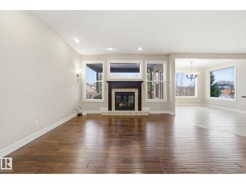 549 Hudson Rd Nw, Edmonton, AB, T6V1W7 | Card Image