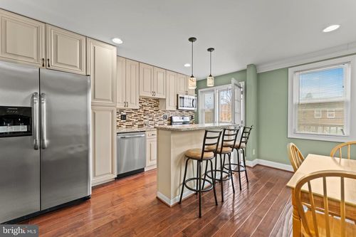 3217 Woodring Ave, BALTIMORE, MD, 21234-7820 | Card Image