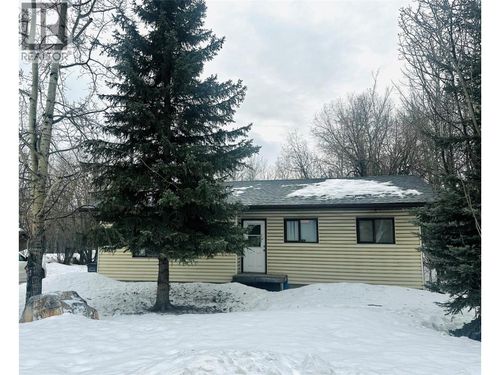 4557 Veterans Way, Chetwynd, BC, V0C1J0 | Card Image