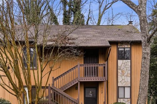 118 Cloister Oaks Cir, Winston Salem, NC, 27127-7160 | Card Image