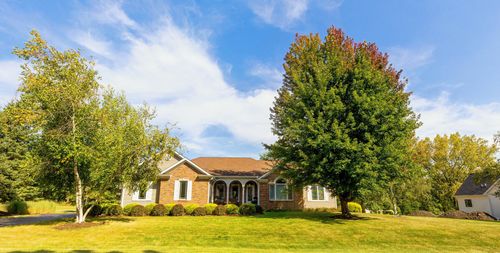 5011 Skare Ct N, Rochelle, IL, 61068-9249 | Card Image
