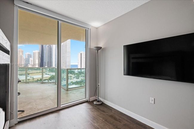 UNIT-1202 - 200 Sunny Isles Blvd, Condo with 3 bedrooms, 2 bathrooms and null parking in Sunny Isles Beach FL | Image 19