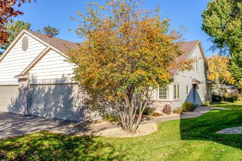 1513 Pine Pointe, White Bear Lake, MN, 55110-3745 | Card Image
