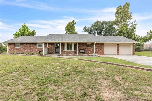25 Woodlake Dr, Choctaw, OK, 73020-7305 | Card Image