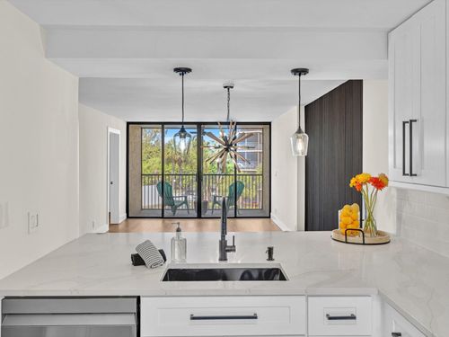 unit-303-21 Royal Palm Way, Boca Raton, FL, 33432-7869 | Card Image