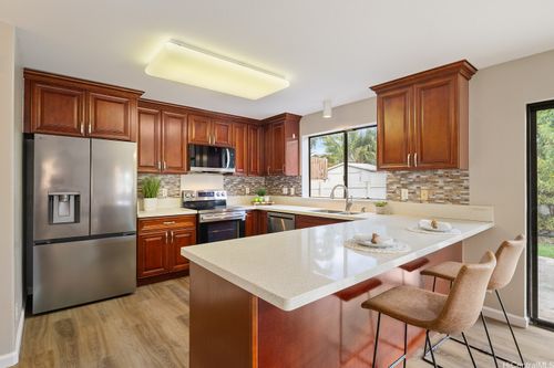 94-512 Meaaina Pl, Waipahu, HI, 96797-5812 | Card Image