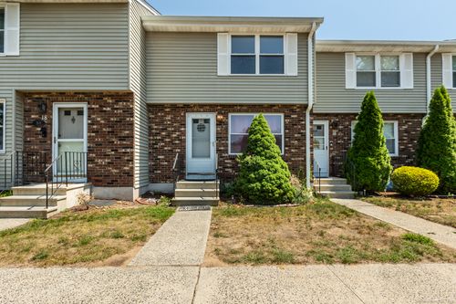 b-17 St Marc Cir, South Windsor, CT, 06074 | Card Image