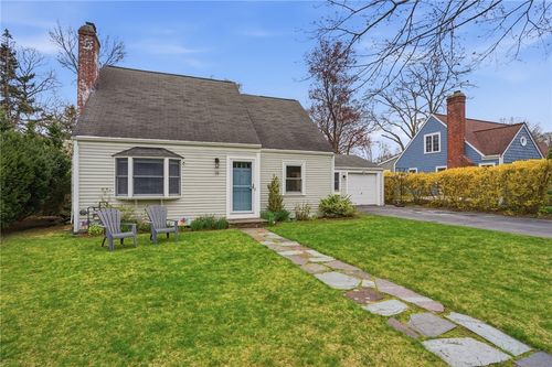 19 Salisbury Rd, Barrington, RI, 02806-1126 | Card Image