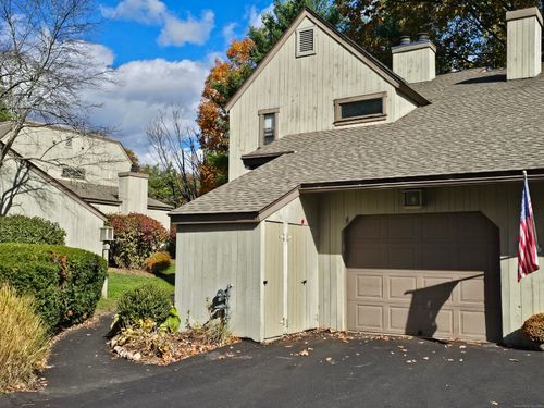 11-11 Conifer Ln, Avon, CT, 06001-4514 | Card Image