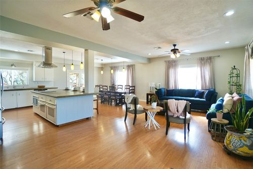 311 Harmon Hills Cv, Dripping Springs, TX, 78620-3603 | Card Image