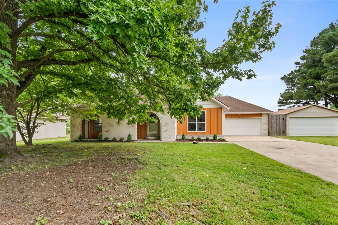 Oakwood St, Lowell, AR 72745 #1