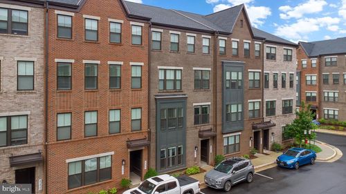 43421 Stonewood Crossing Ter, ASHBURN, VA, 20148-3212 | Card Image