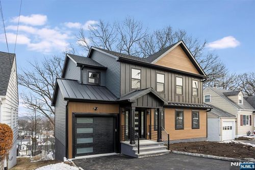 415 Mount Prospect Ave, Clifton, NJ, 07012-1033 | Card Image