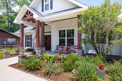 2019 Bayshore Dr, Niceville, FL, 32578-3673 | Card Image