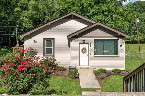 105 Mellon Street, Slater, SC, 29683 | Card Image