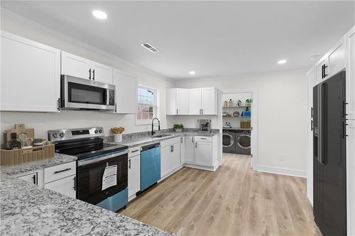 5420 Us Highway 21, Jonesville, NC, 28642-9110 | Card Image